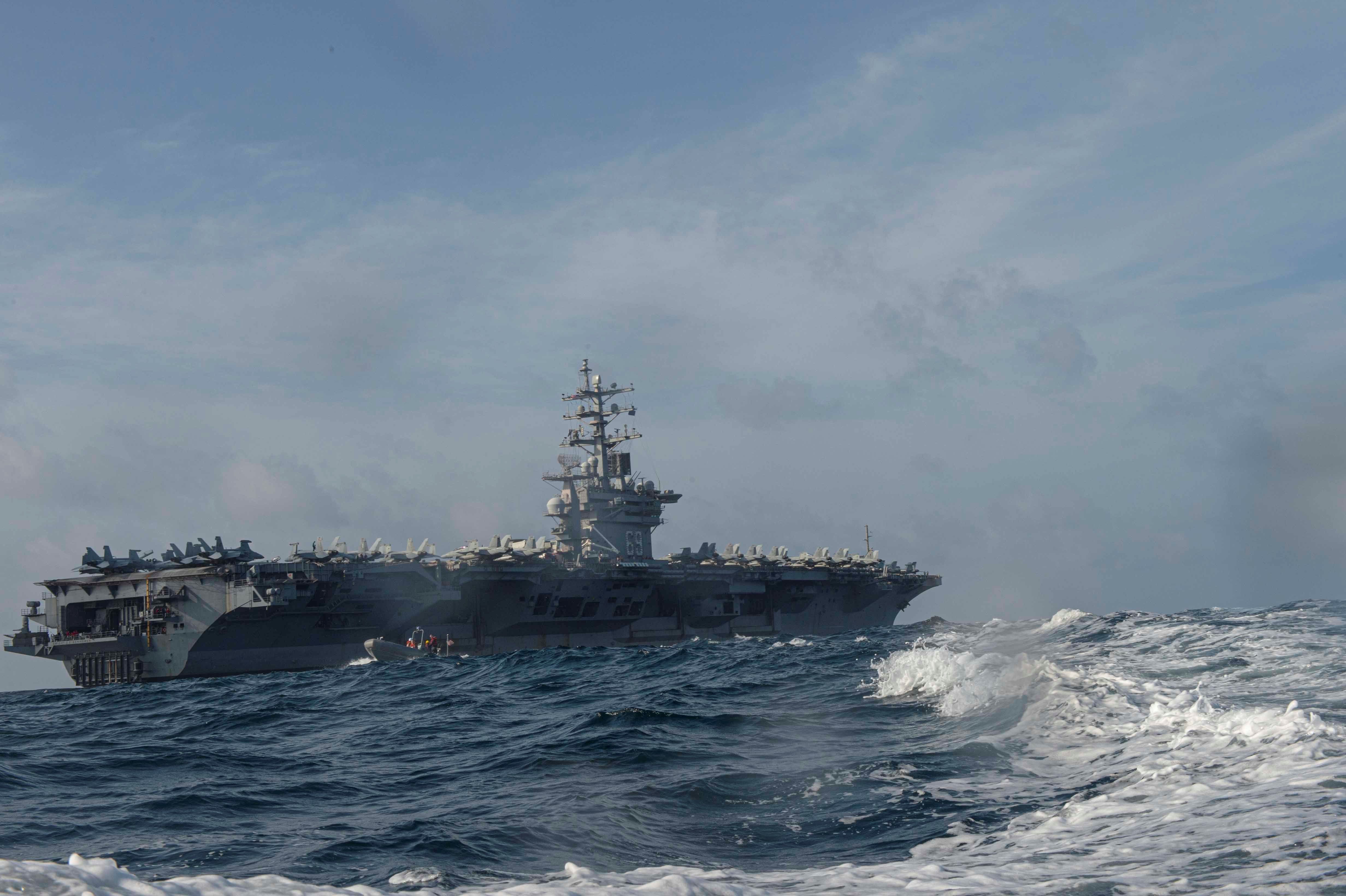 Estados Unidos está listo para sumar al USS Dwight D. Eisenhower a las maniobras de apoyo, en caso de que sea necesario (REUTERS)