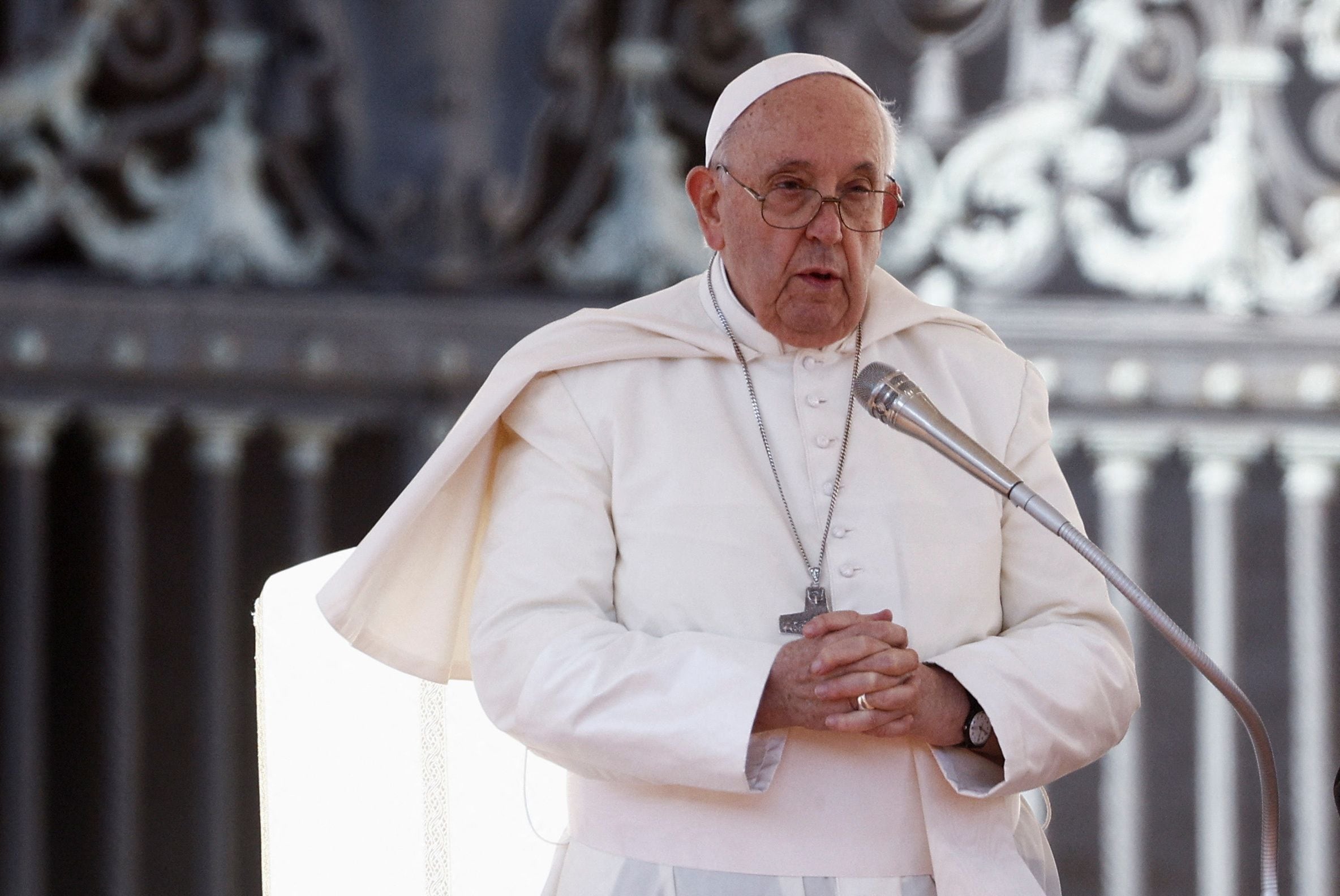 El papa Francisco dirige la audiencia general semanal en la Plaza de San Pedro, en el Vaticano, el 8 de noviembre de 2023. REUTERS/Guglielmo Mangiapane