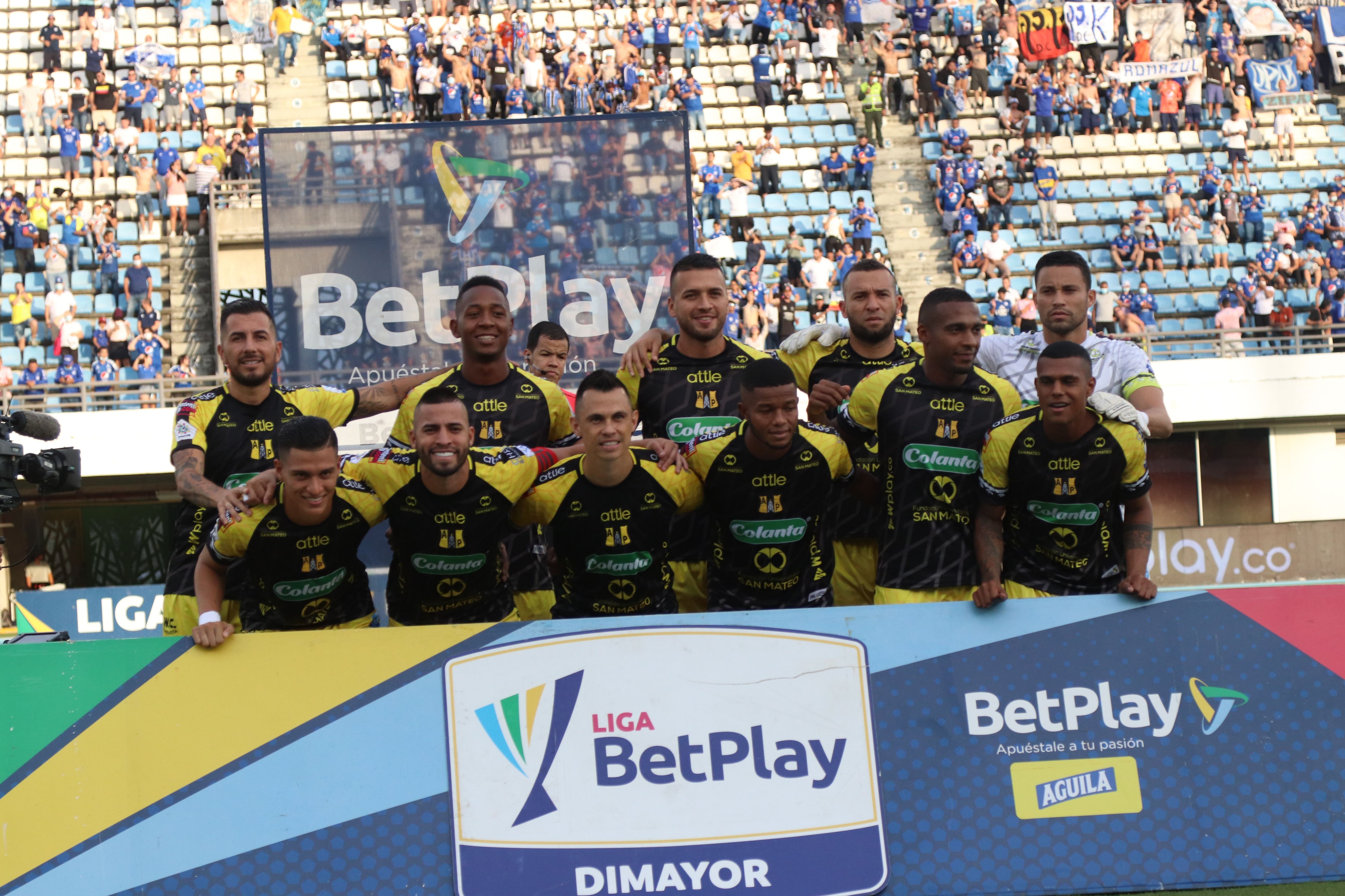 BARRANCABERMEJA 12 de diciembre de 2021. Millonarios FC vs. Alianza Petrolera Liga BetPlay II 2021- Cuadrangulares fecha 5. Luis Alfredo Estévez/Colprensa.