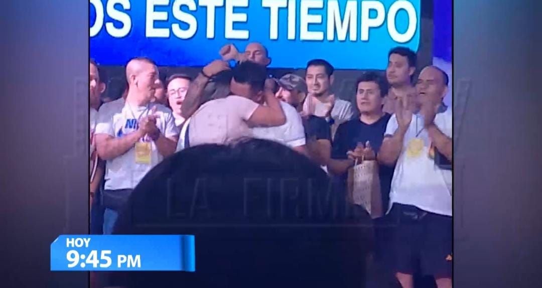 Christian Cueva y Pamela López en retiro de iglesia Cristiana. (Magaly TV La Firme)