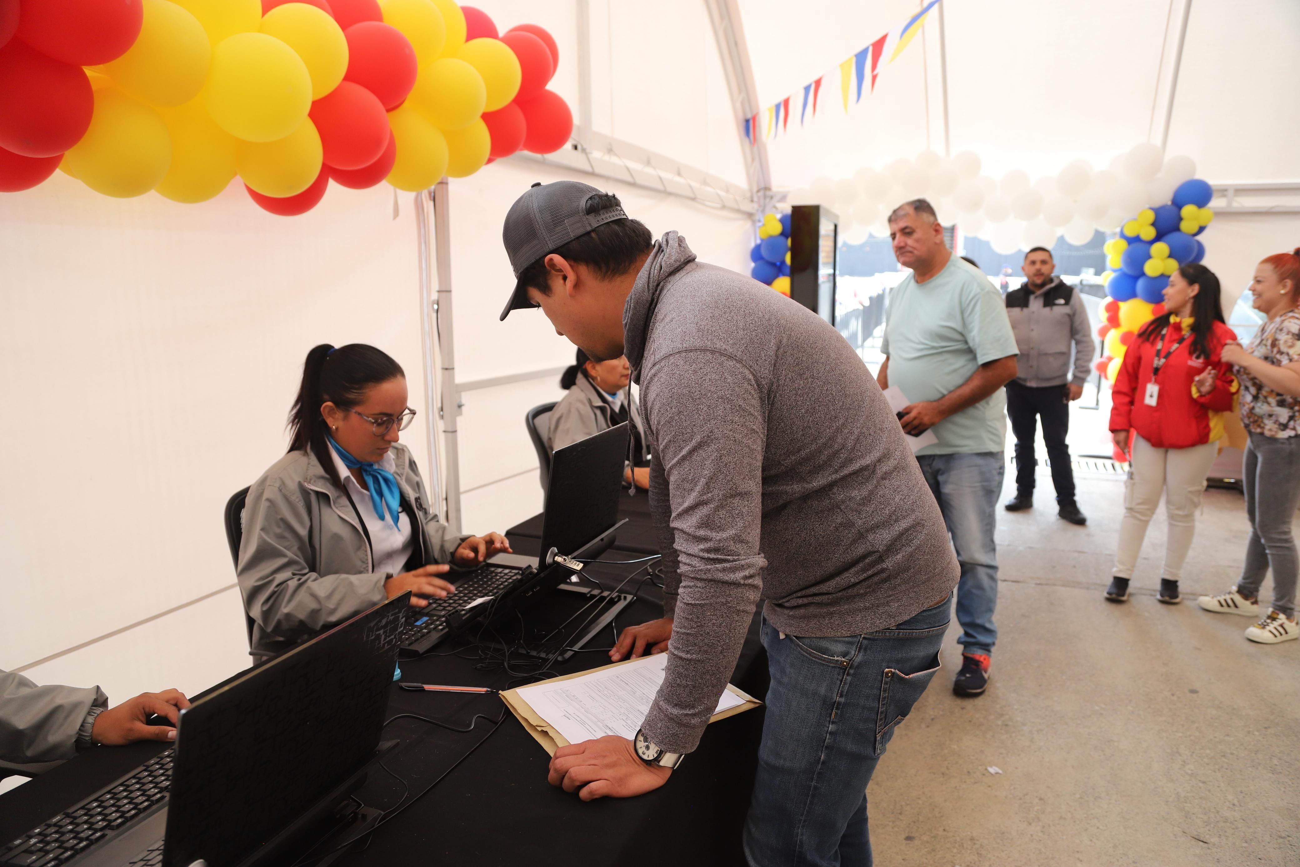 La Feria de Servicios es una de las opciones para recibir ayuda del distrito en sus trámites relacionados con el pago de impuestos en Bogotá - crédito Secretaría de Hacienda