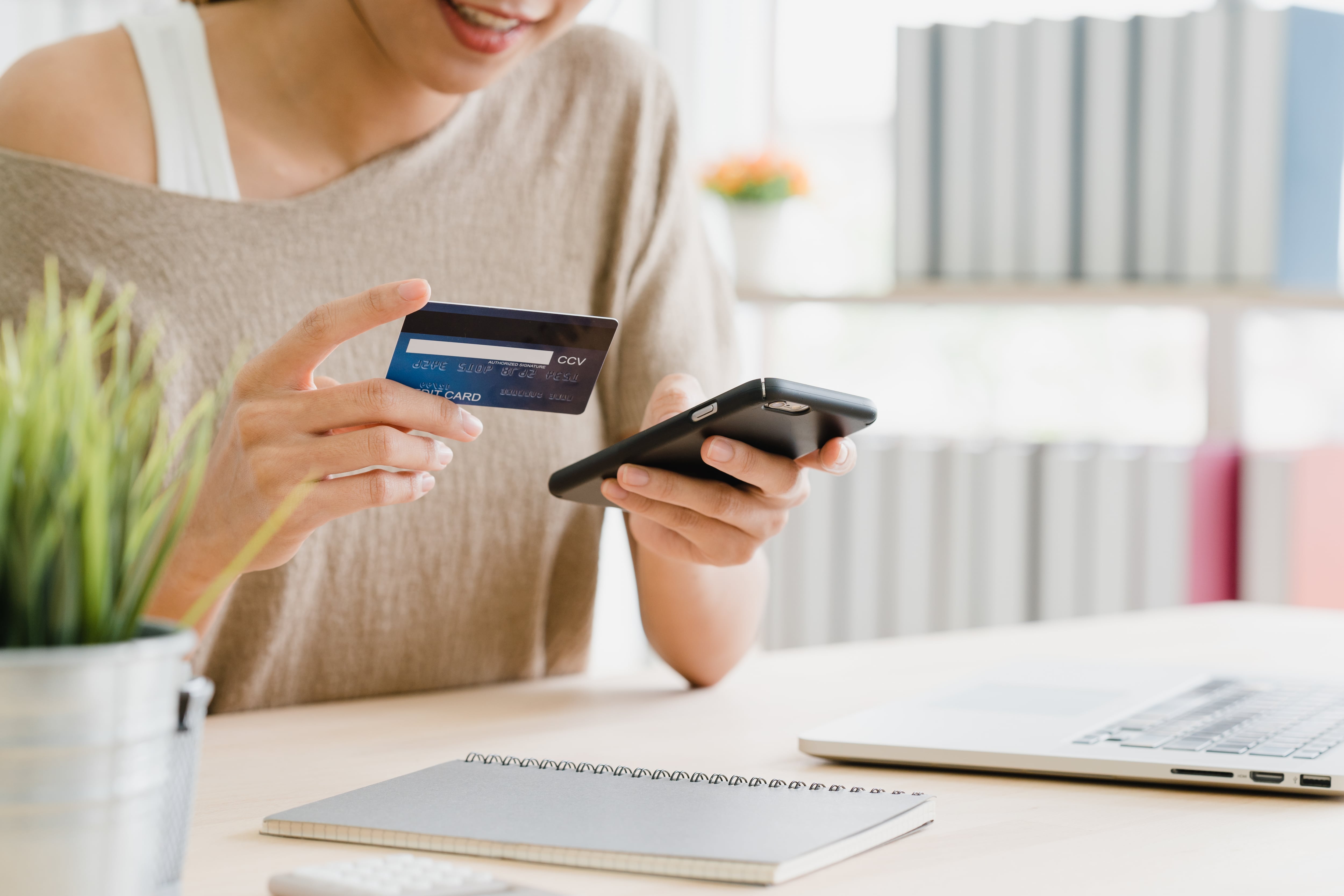 Así puedes comunicar un traslado de cuenta bancaria al SEPE para seguir percibiendo el IMV (Freepik)