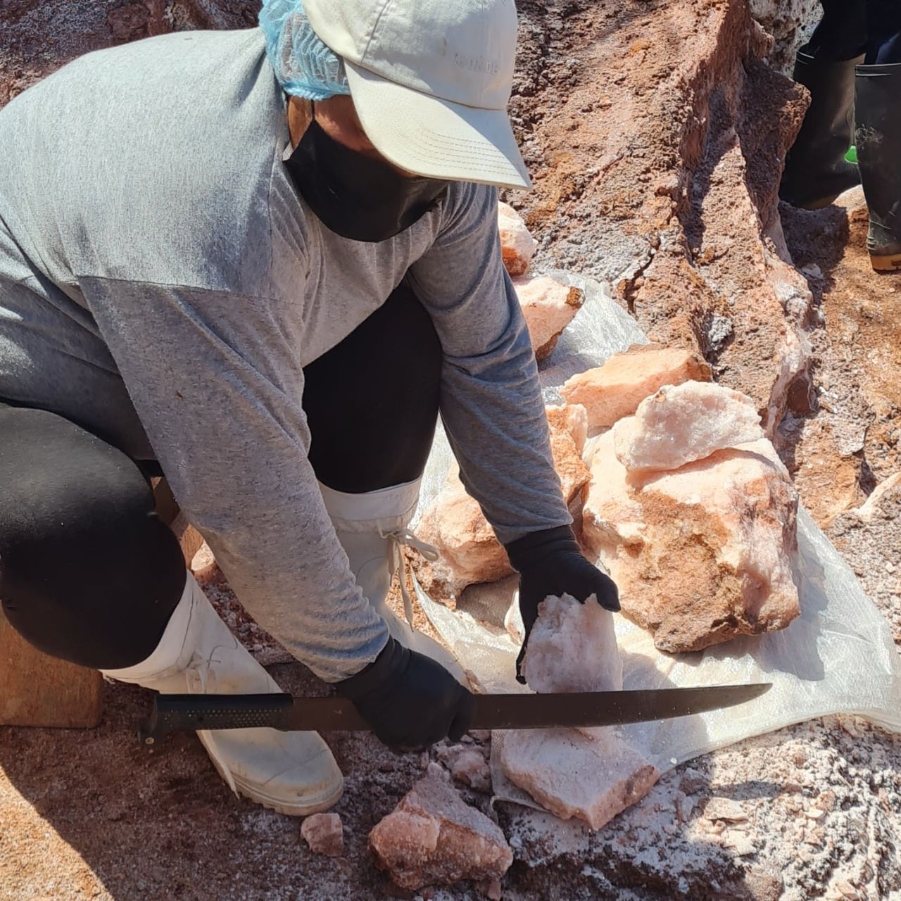 Este recurso no solo es vital para la economía de San Martín, sino que también mantiene vivas prácticas culturales únicas.
Foto: Cucharón Viajero