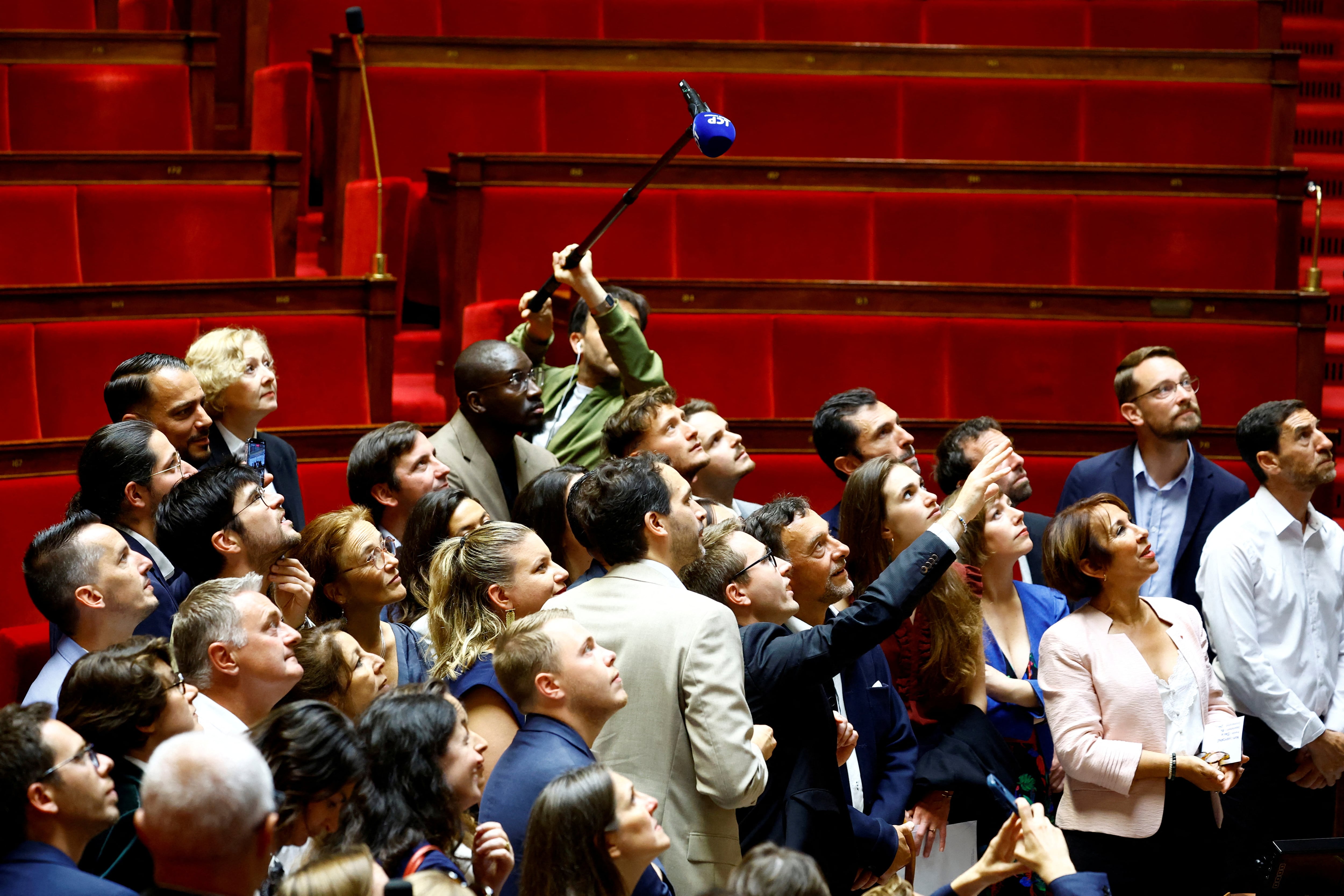 El NFP, una alianza de izquierdas que incluye a socialistas, comunistas, ecologistas y la izquierda radical de La Francia Insumisa (REUTERS/Sarah Meyssonnier/File Photo)