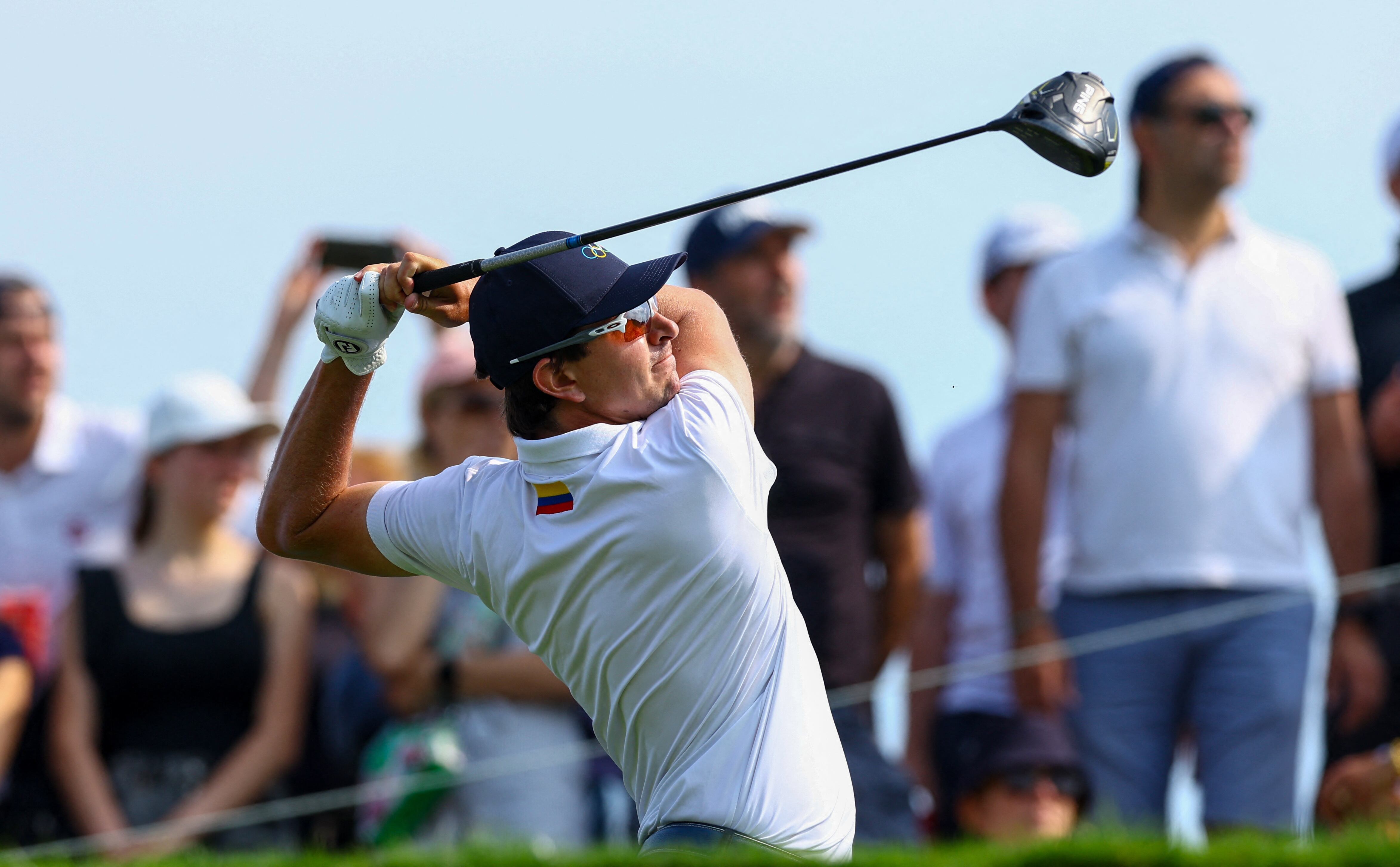 Nicolás Echavarría en acción en la ronda 2 de golf de París 2024 - crédito Matthew Childs / REUTERS 