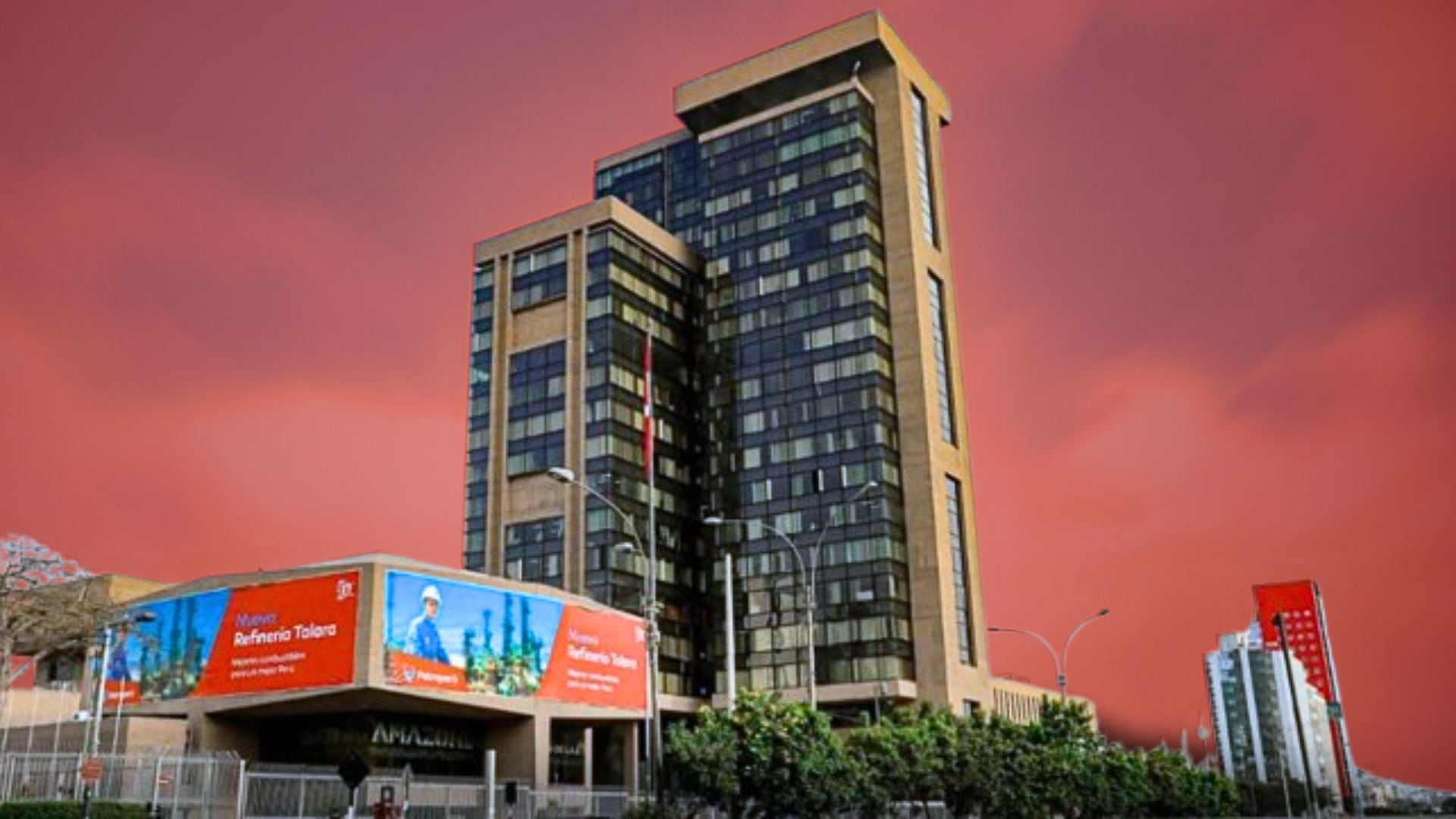 Edificio de Petroperú con fondo en rojo