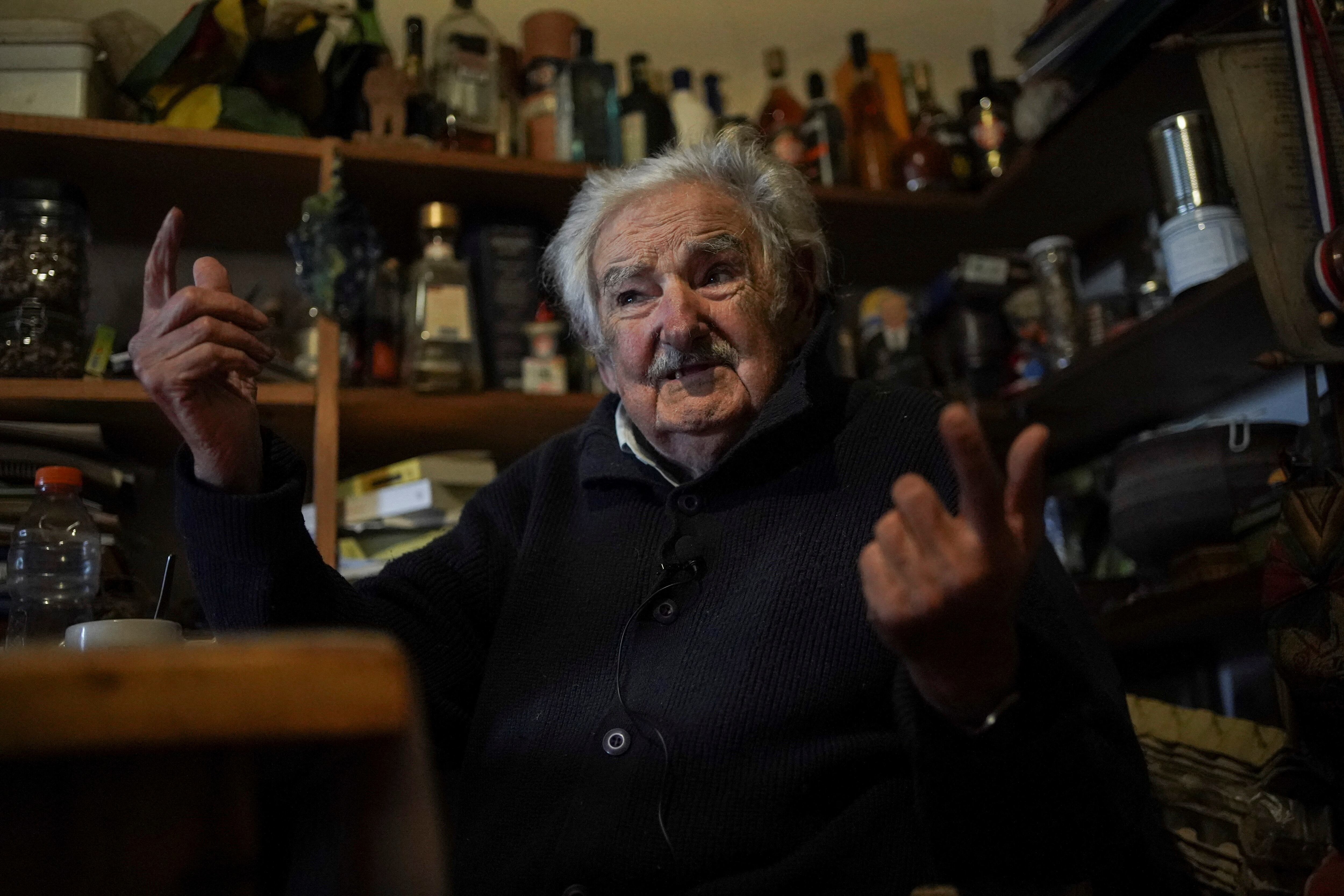 Mujica fue hospitalizado el jueves de la semana pasada tras presentar problemas de deshidratación debido a la insuficiencia de líquidos que recibía (REUTERS/Mariana Greif)